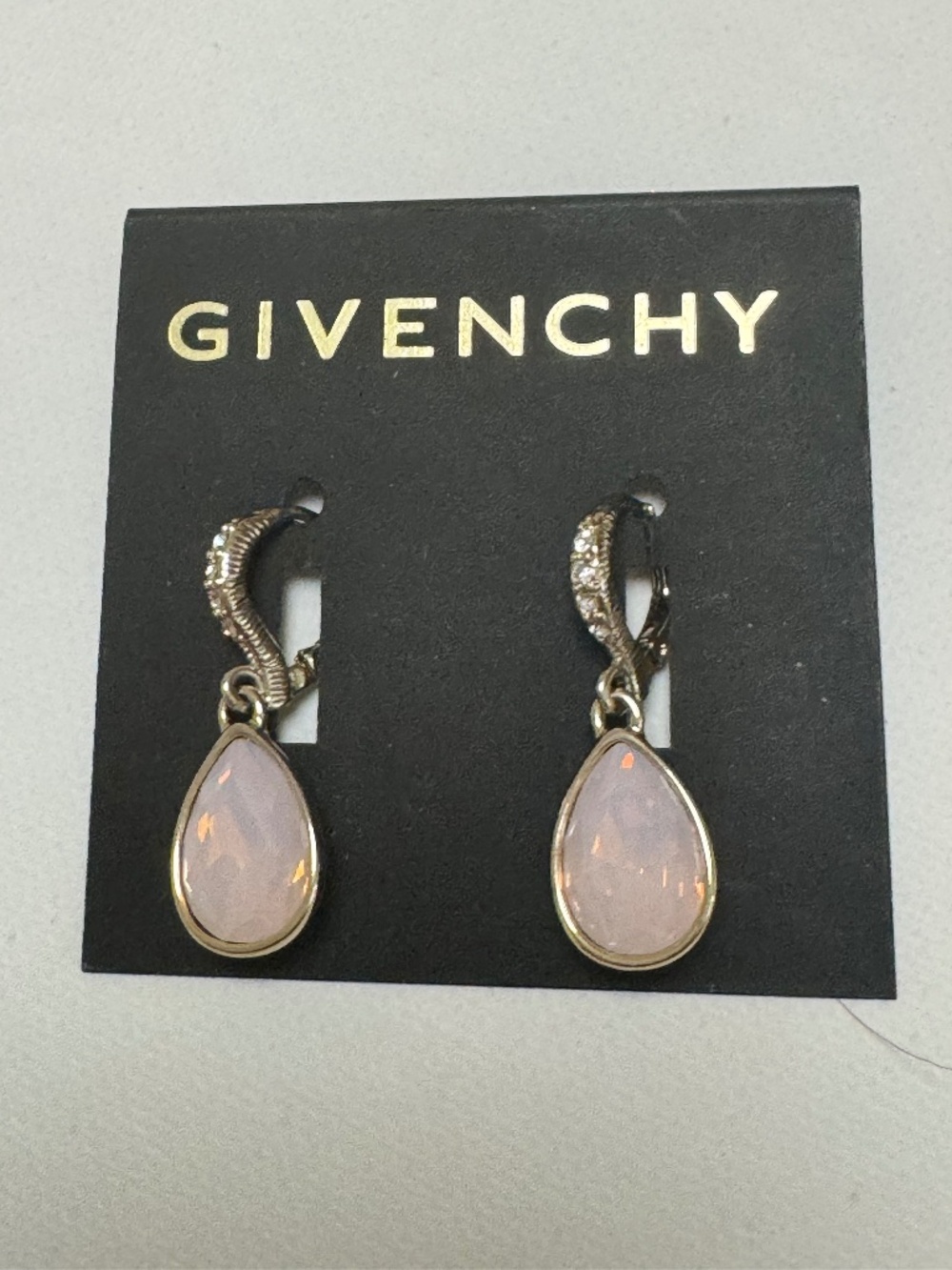 Givenchy Pink Opalescent Teardrop Crystal Gold Tone New Vintage Dangle Earrings
